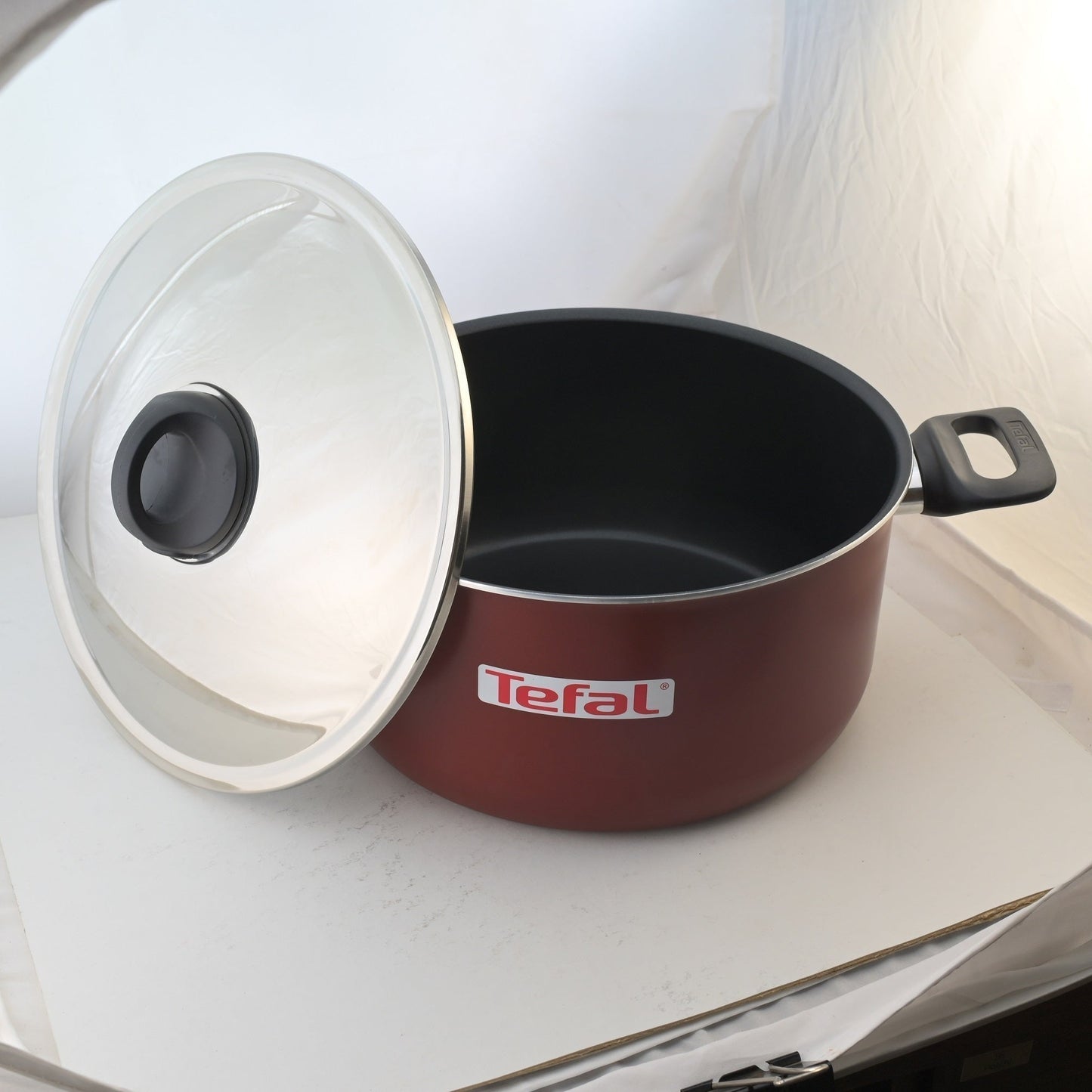 Tefal Armatal 30cm Non-Stick Cooking Pot with Stainless lid