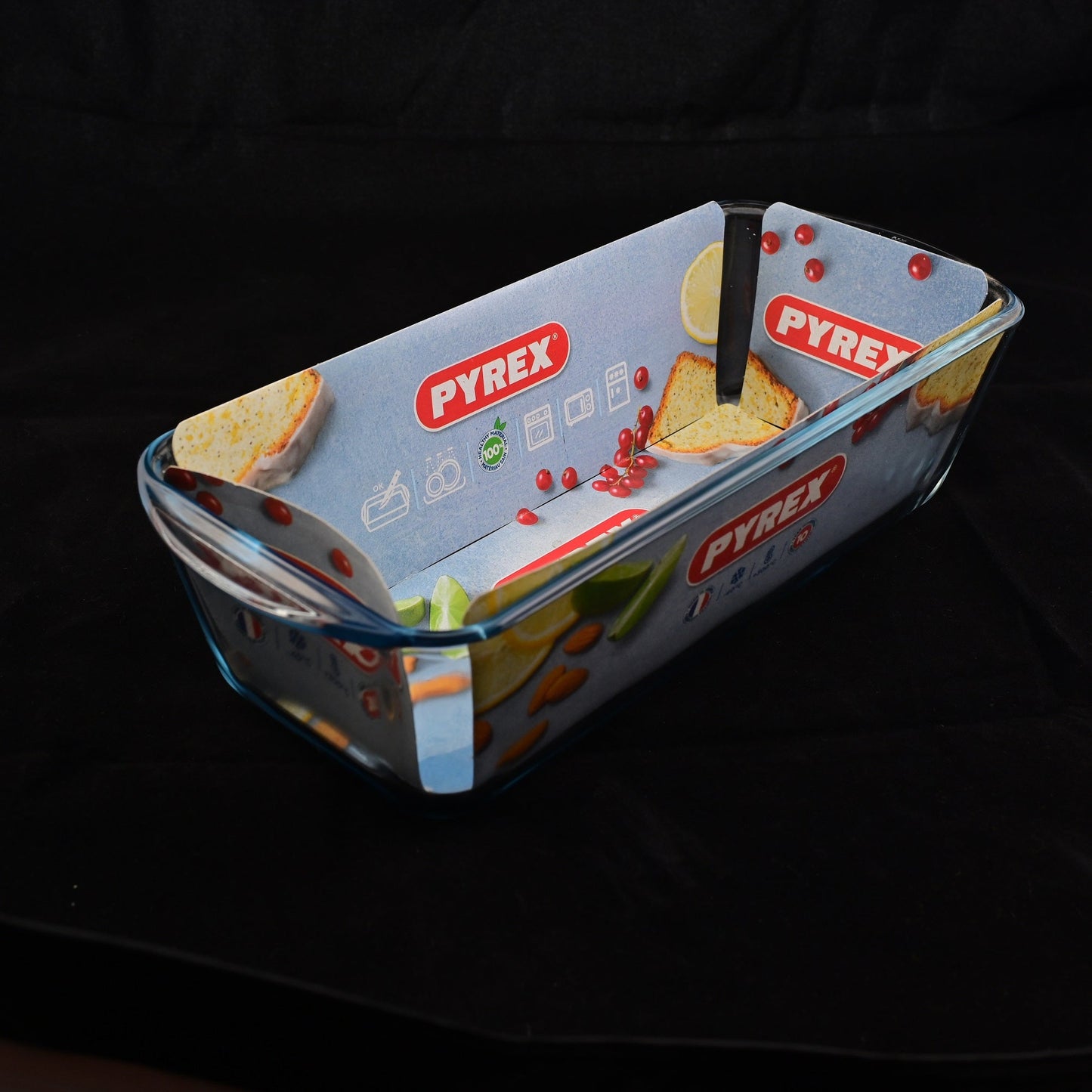 Pyrex 31cm Bread/Cake Pan