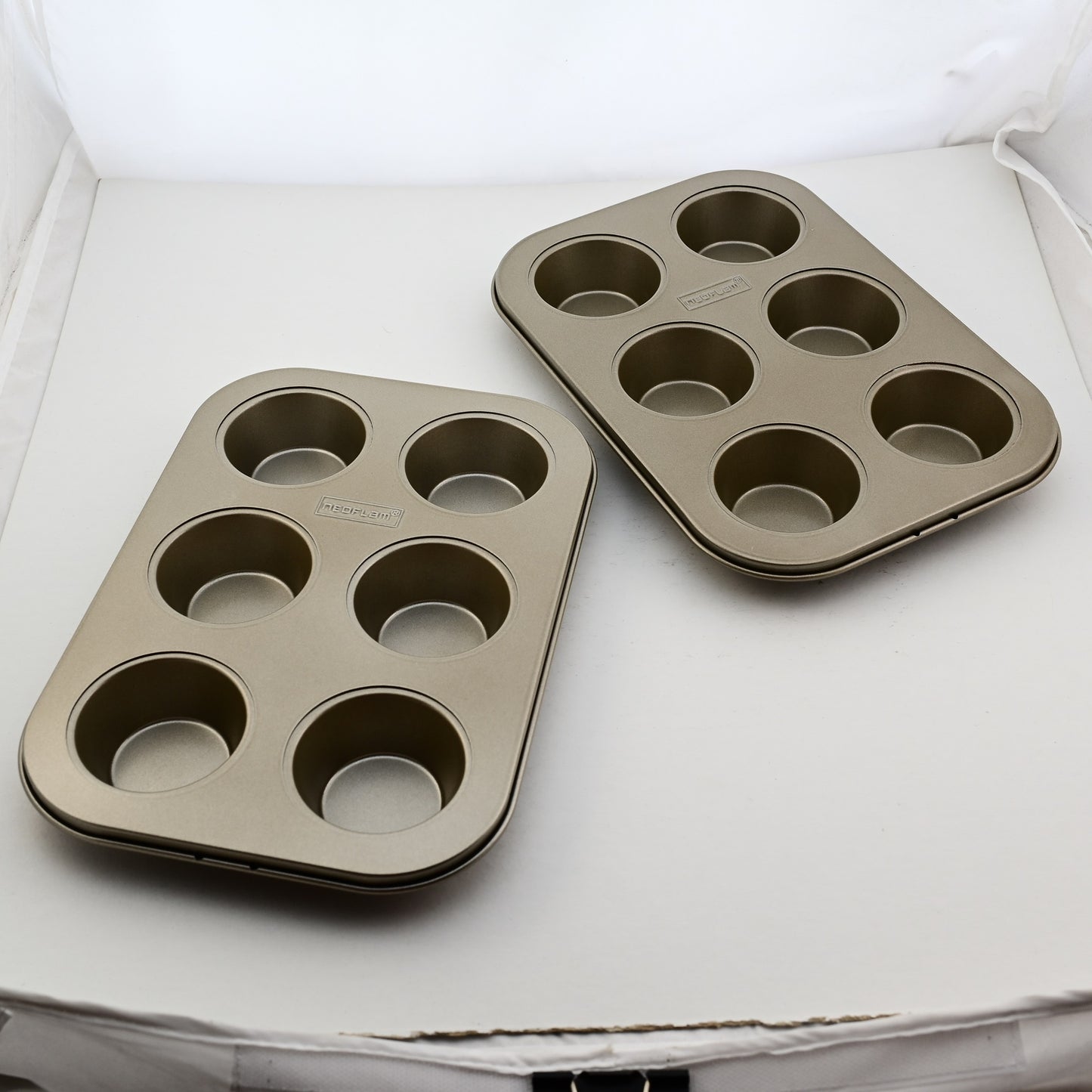 Neoflam 6-cups non-stick muffin pan